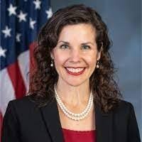 Lori Secrist's Instagram, Twitter & Facebook