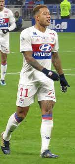 Memphis Depay Biography Age Height Wife Net Worth Family