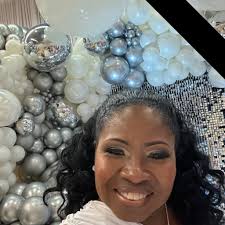 Danin Gray (@danin.gray.2025)