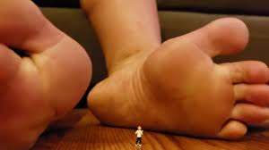 Mamas Strong Giantess Feet regarder en ligne