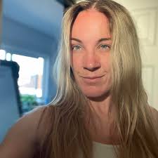 What 4-bedroom pet-friendly homes are available for rent between Roseville  and Travis AFB?