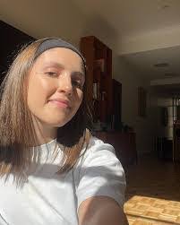 Essence Everett's Instagram, Twitter & Facebook