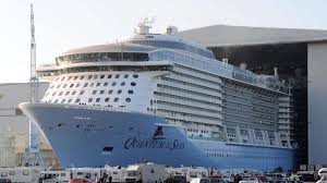 Preview of quantum of the seas sky diving at sea. Quantum Of The Seas Sticht In See Panorama