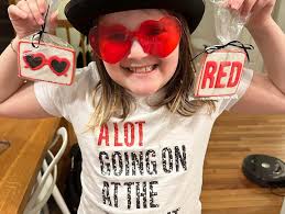 Kim Steller's Instagram, Twitter & Facebook