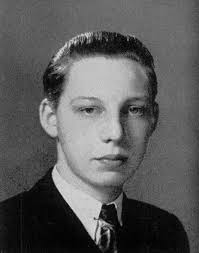 As one of more than 20 members of the Covington Catholic High School Class  of 1940 to serve in the US military, Gus Meier is the oldest living veteran  alumnus of Cov