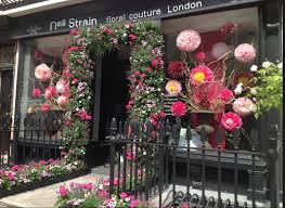 Surprisingly, prices actually drop on valentine's day itself as supermarket try to shift surplus stocks. 4 Sure Ways To Make A Profit On Valentine S Day Florist Bulletin Florist Blog We Love Florists Floristry Resources Inspirations
