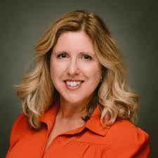 Jennifer Seifert's Instagram, Twitter & Facebook