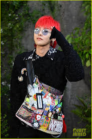 He has another nickname iguana idol because he loves to change his hair color. Cindy Crawford Haim G Dragon Attend Chanel Paris Fashion Week Show Photo 3967444 Cindy Crawford G Dragon Haim Kaia Gerber Pictures Just Jared