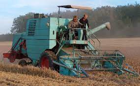 Harvester is a machine performed for cutting down the crops and looks different from other machines. Combine Harvester Wikipedia