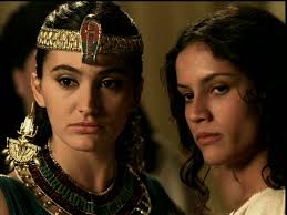 I retouched so much the picture because the colors were ugly; Gallery Of Cleopatra 1999