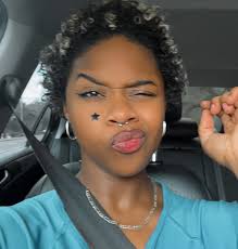 Played around w lighting and editing! :)) #gym #gymgirl #fitness #explore  #explorepage