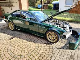 British racing green was not traditionally a metallic paint, but tends to be such on new cars, as such a limited range of solid colours is offered by manufacturers. 328i British Racing Green Nordschleifen Schonwetterbomber E36 Coupe E36 Talk Dein Bmw E36 Forum