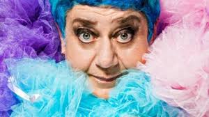 Serra Yilmaz porta sul palco “Il ballo”