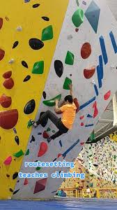 #routesetter #routesetting #bouldering #boulderinglife #boulder #bulder  #onlyboulder #onlybulder #climbtiktok #climbinglife #rocodromo #climbat  #climbatcenters #climbataviles #aviles #asturias ...