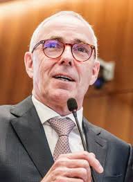 Peter Adrian, Präsident des DIHK zur aktuellen Lage der Industrie.