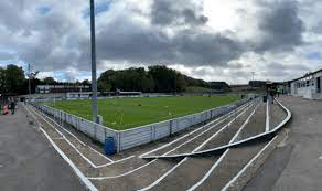 A walk around chesham united fc followed by a selection of stills. Non League Chesham United Outside Write