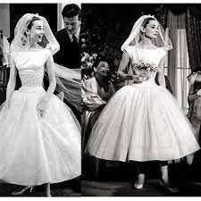 Audrey hepburn was a popular movie actress who won an academy award in 1954 for her work in roman holiday. Audrey Hepburn In Funny Face Givenchy Audrey Hepburn Hochzeitskleid Audrey Hepburn Hochzeit Kleid Hochzeit