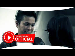 Download mp3 gratis ▶ petama kali download lagu petama kali dan streaming kumpulan lagu petama kali mp3 terbaru gratis dan mudah dinikmati and full album. Download Lagu Untuk Pertama Kali Dari Kerispatih 4 07 M Dunialagu