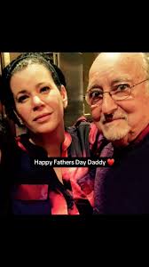 Easy recipe for homemade Applesauce. #apple #applesauce #homemade #recipe  #cooking