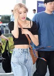 Blackpink's rosé is a style icon in the entertainment world! Blackpink Rose S Fashion Look At Incheon Airport On May 16 2019 Codipop