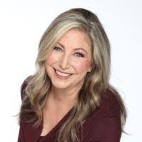 Stephanie Hackley's Instagram, Twitter & Facebook