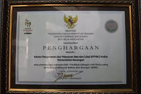Berikut ini adalah contoh sertifikat dan cara praktis serta mudah untuk membuatnya. Prestasi Dan Apresiasi Bea Cukai Kudus
