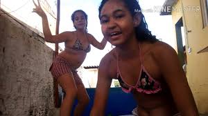Maybe you would like to learn more about one of these? Desafio Da Piscina 2021 Desafio Da Piscina 2021 Desafio Da Piscina On Make A Gif Roleta De Desafios Na Piscina L Rolou Beijo Matthew Ertham Dollar Store Challenge Pool Challenge Global Movie