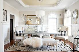 While it speaks to the classic dining set and sconces, it feels fresh. Winter Decor Ideas For The Dining Room Stonegable