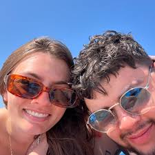 The past year has been absolutely amazing with you❤️ I'm excited for many  more to come, love you! Happy one year