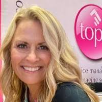 Gretchen Hale's Instagram, Twitter & Facebook