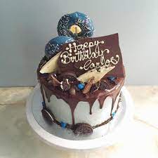 Discover carlos birthday cake at asksly! Bold Beautiful And Bonkers Birthday Cakes Anges De Sucre