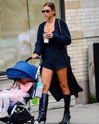 The official website of irina shayk. Irina Shayk On Instagram 30 09 2020 Irina Shayk Out And About In New York Frau Fotos Yachten