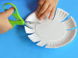 Diy paper plate growing flowers craft/ video for kids this video show you how to make easy craft with your kids.they are very. Paper Plate Flower Craft For Kids The Resourceful Mama