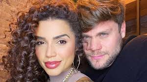 Empecé en 2010 por un compañero de la universidad. Paula Amorim Do No Limite Fica Noiva De Ex Bbb