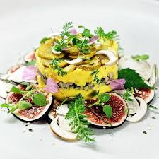 Steinpilz Kurbistortchen Mit Feige Hat Uns Constantin Fischer Passend Zum Herbstlich Kuhlen Wetter Auf Www Falstaff Com Mehr Regra Rezepte Essen Kochkurs