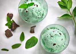 Creme Glacee A La Menthe Et Chocolat Recette Ww Recette Recettes De Creme Glacee Menthe Creme Glacee