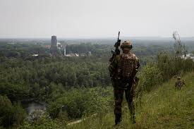 In 1970 omvat de belgische militaire infrastructuur nog meer dan 450 militaire domeinen !! Nieuwe Zoekacties Naar Militair Jurgen Conings In Limburg Belgie Knack