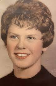 Tracy Mcquiston's Instagram, Twitter & Facebook