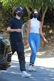 It's looking like timothée chalamet and eiza gonzález are more than just a summer fling. Timothee Chalamet And Eiza Gonzalez Reunite In L A After Mexico