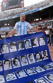 Dársela a messi y cerrar los ojos kempes criticó la falta de variantes de la selección argentina y aseguró que no hay una solución distinta. Argentina Coronavirus Se Lleva A Leopoldo Luque El Campeon Del Mundo Que Desafio A La Dictadura Resumen Cl
