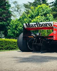 Image result for Rouge Ferrari 1999 DAF