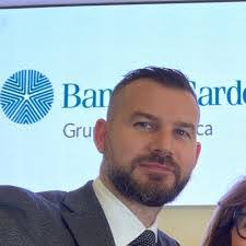 Marcella Peru's Instagram, Twitter & Facebook