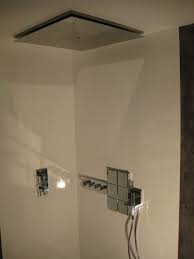voor een badkamer zonder voegen is beton cire de ideale waterdichte stuc met de uitstraling van tadelak vormt het door impreg met afbeeldingen badkamer badkamerideeen vloeren