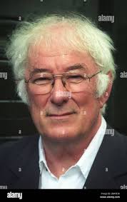 Seamus heaney poet hi-res stock photography and images