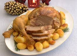 Preparare un piatto di natale gustoso e di sicuro successo è possibile e non è necessario seguire, per 1 cappone già pulito di circa 2,5 kg 200 g di scalogni 4 spicchi d'aglio 4 cm di zenzero fresco 1. Giornata Nazionale Del Cappone Ripieno Il Calendario Del Cibo Italiano