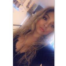 Debbie Silva's Instagram, Twitter & Facebook