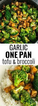 Garlic Tofu Broccoli Skillet Recipe Tofu Stirfry Vegan Cheap Vegan Meals Tofu Recipes Vegan Vegan Recipes Healthy