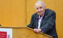 「Roderick MacFarquhar」の画像検索結果