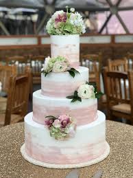Wedding Cake By Creme De La Creme Cake Company In Fort Worth Texas Weddingcakes Wedding Cake Fresh Flowers Pink Wedding Cake Wedding Cake Cost