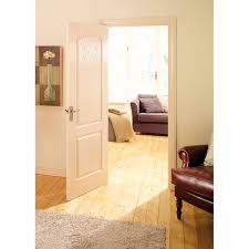 With a distinctive larger panel that is curved at the top, this door is a stylish choice for traditional interior schemes. Camden 2 Panel Jeld Wen